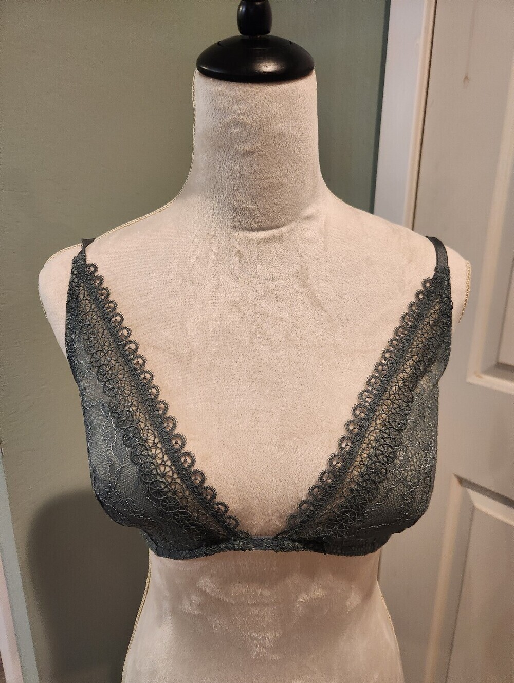 New Victoria's Secret Bra